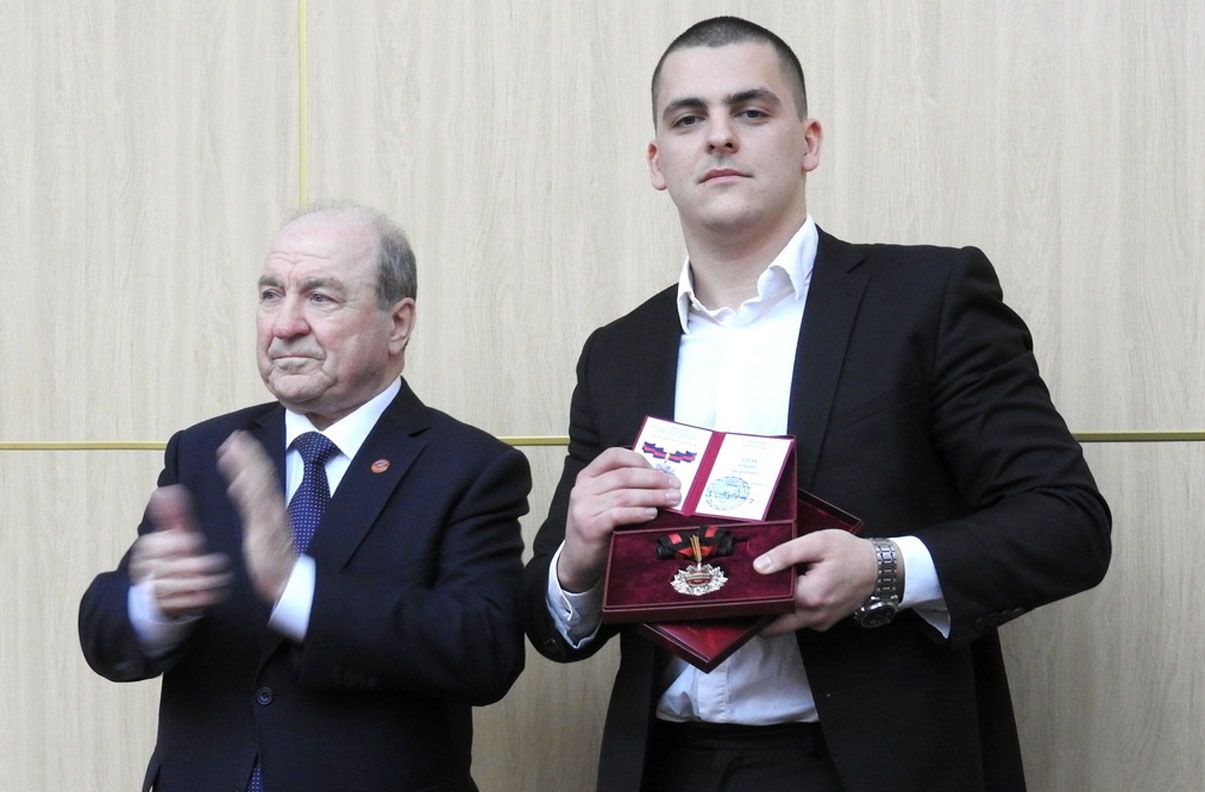 Студент Степан Сірак із бригадою парамедиків урятував життя розвіднику